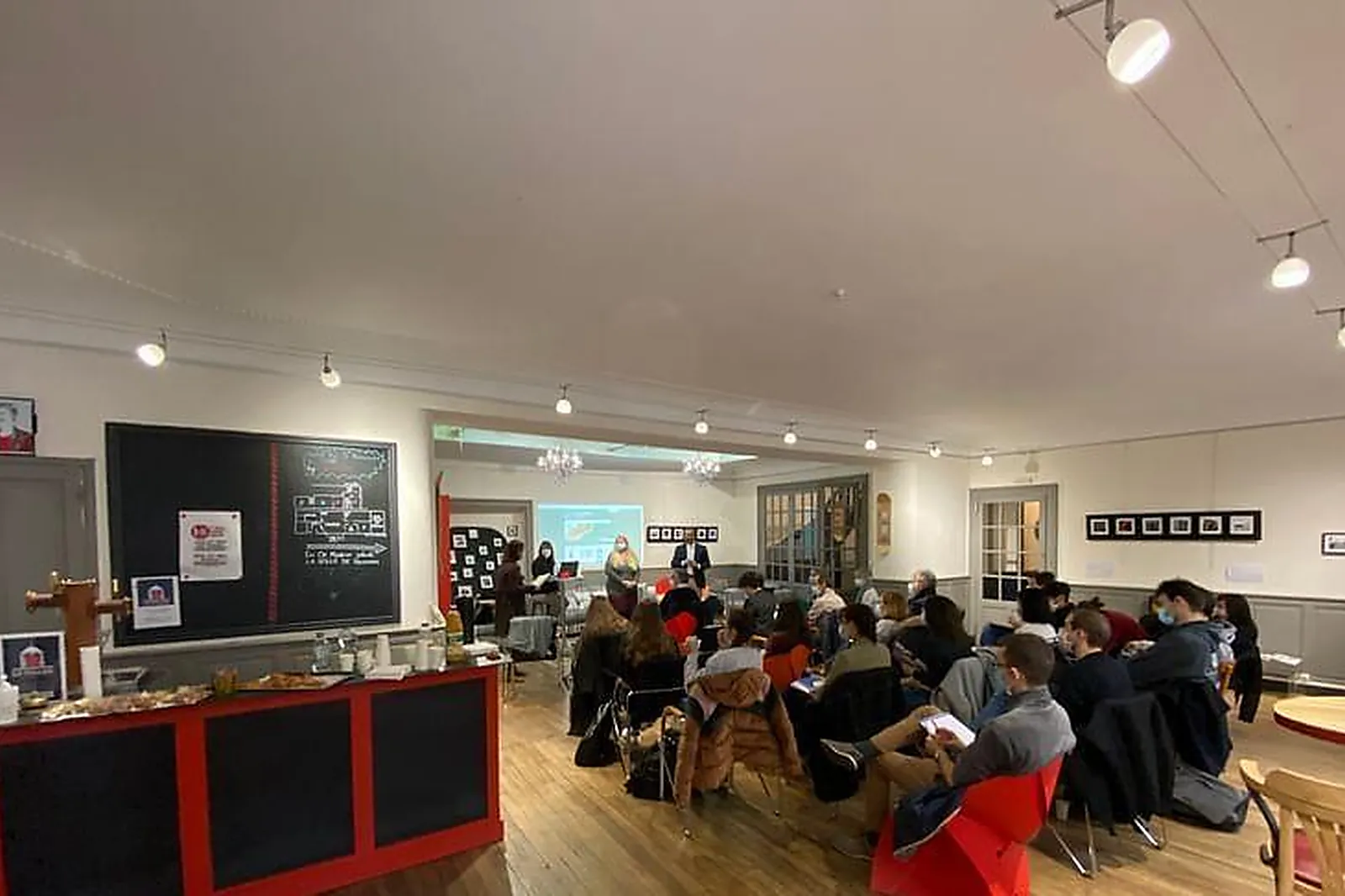 Lieux événementiels, LE PHARE - GALERIE