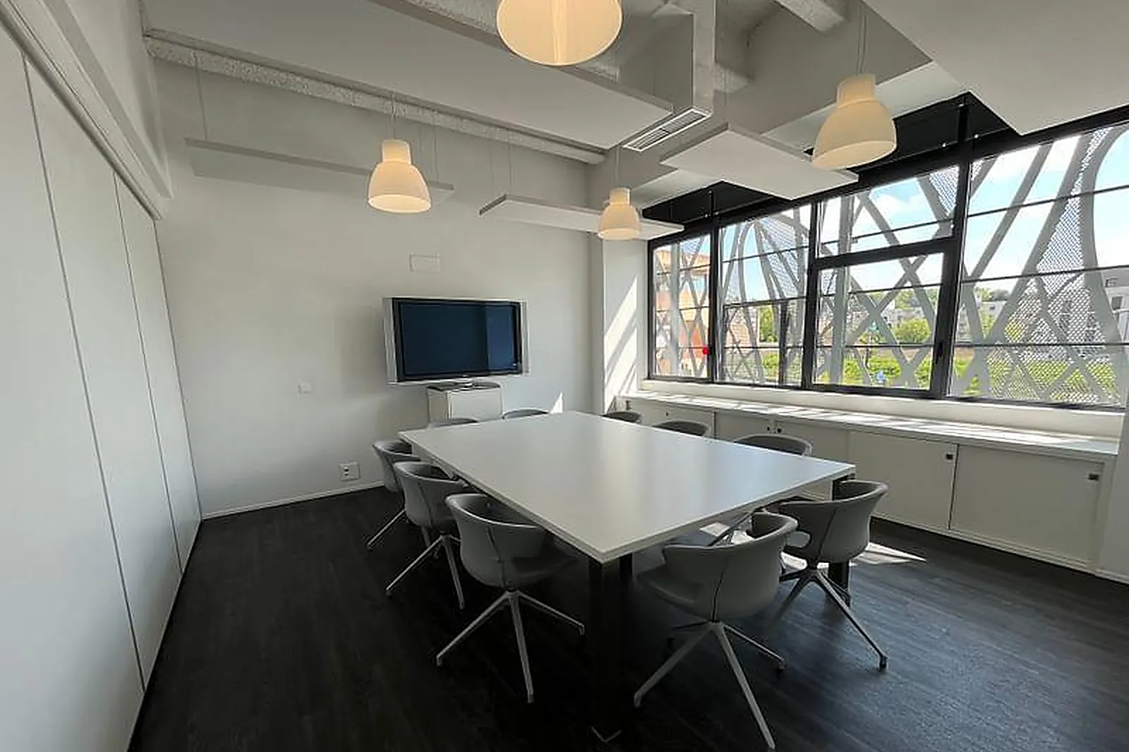 Lieux événementiels, LE PHARE DE TASSIN