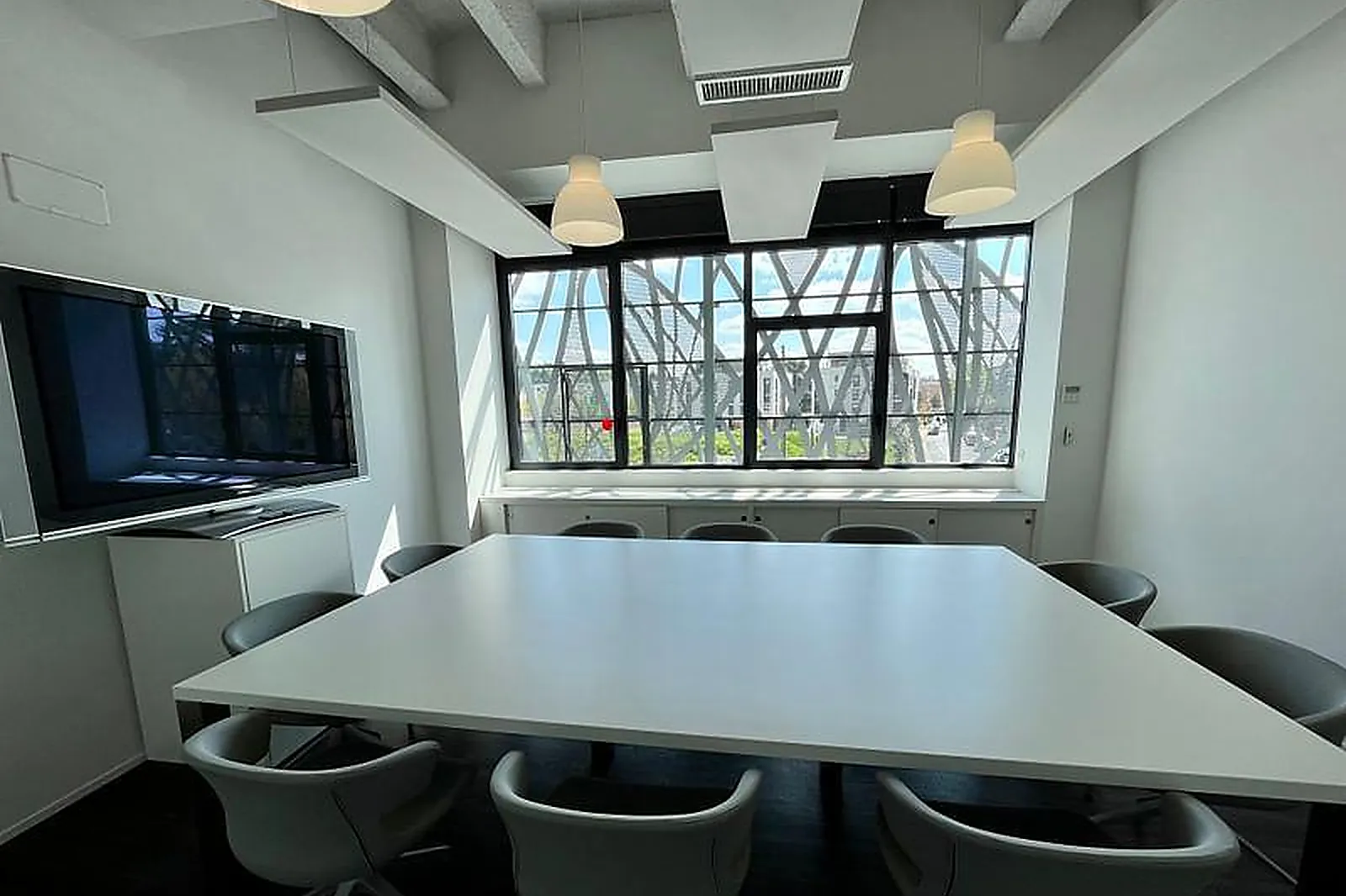 Lieux événementiels, LE PHARE DE TASSIN