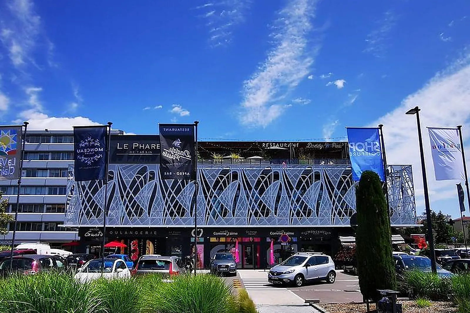 Lieux événementiels, LE PHARE DE TASSIN