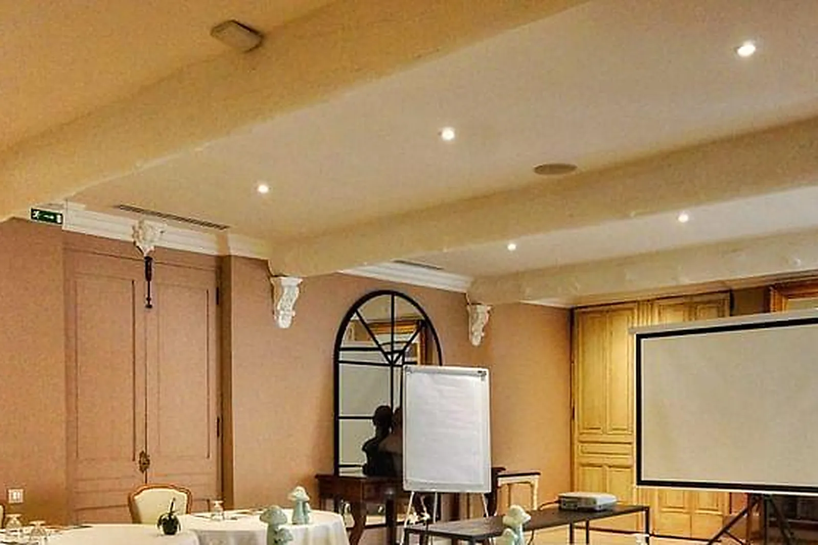 Lieux événementiels, LE PHÉBUS & SPA