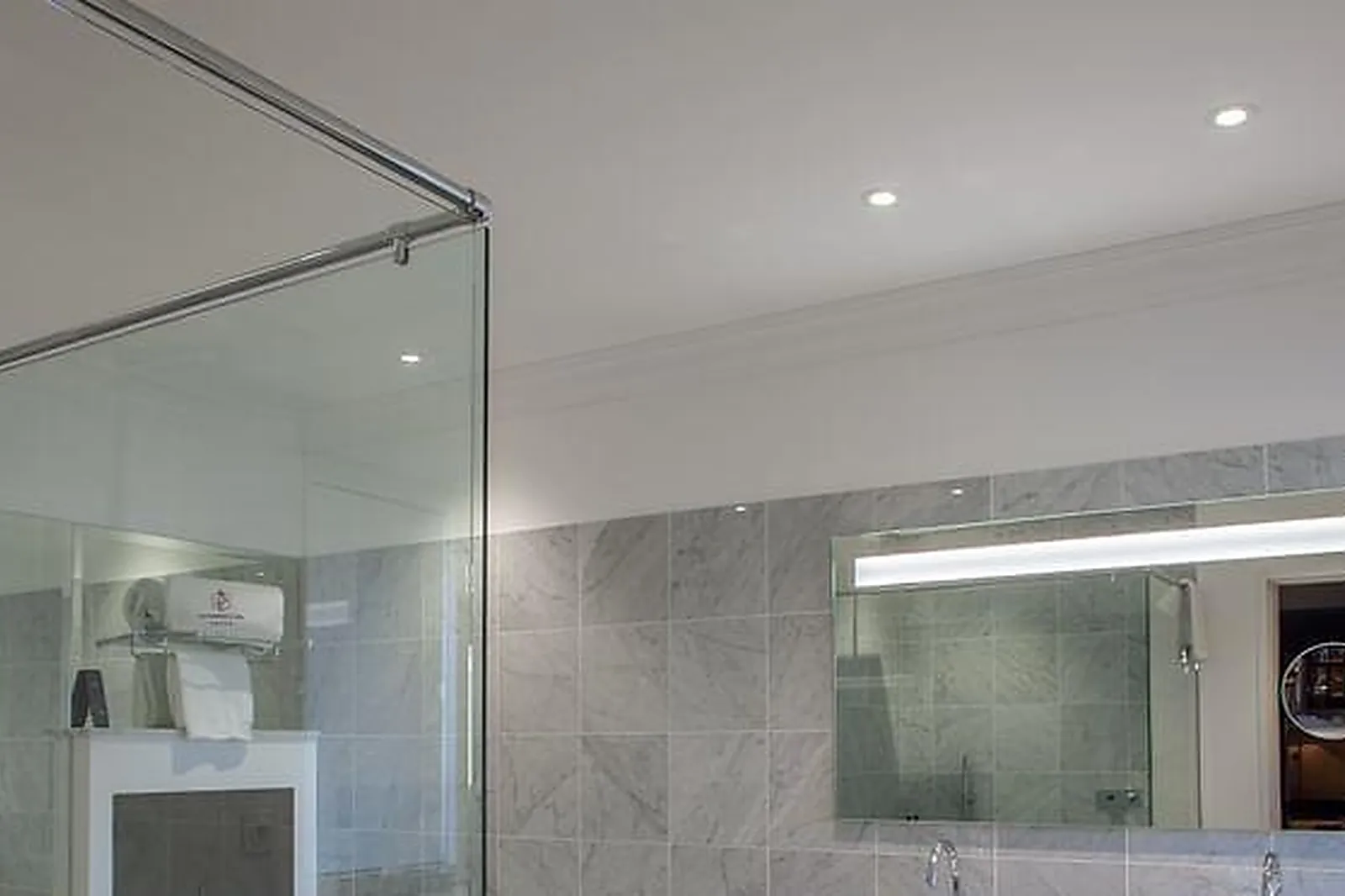 Lieux événementiels, LE PHÉBUS & SPA