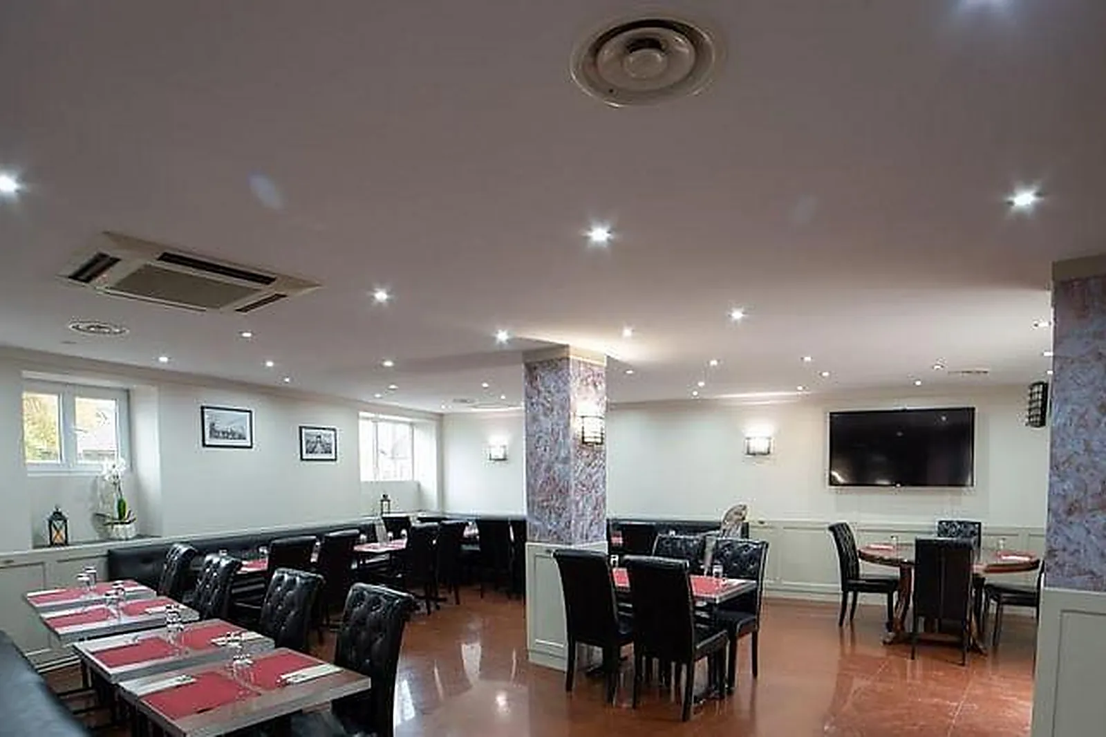 Lieux événementiels, LE PRESIDENT