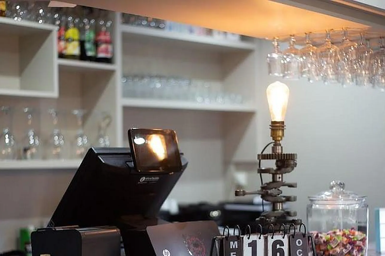 Lieux événementiels, LE PRESIDENT