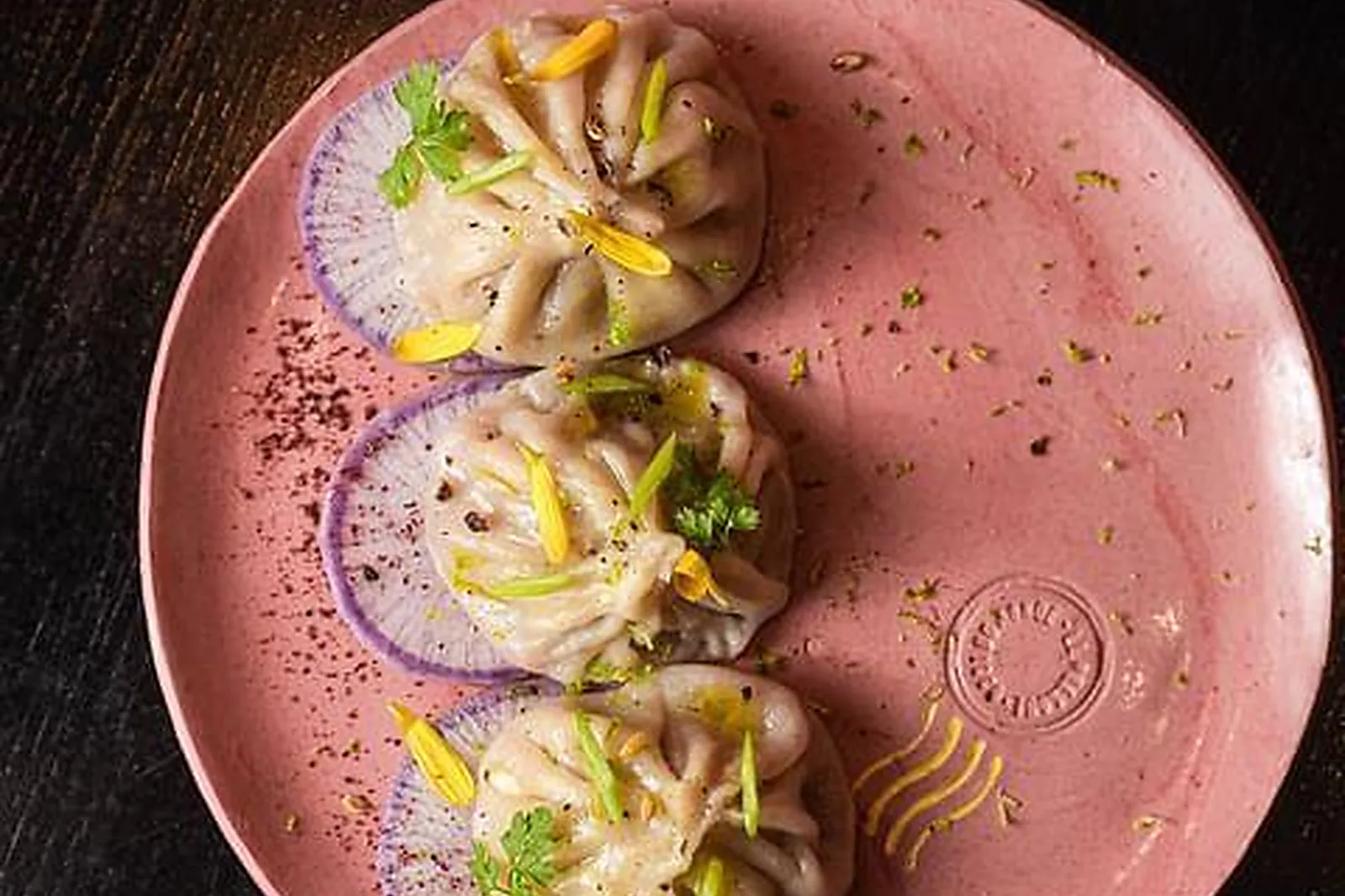 Lieux événementiels, LE PRESQUE BOUT DU MONDE