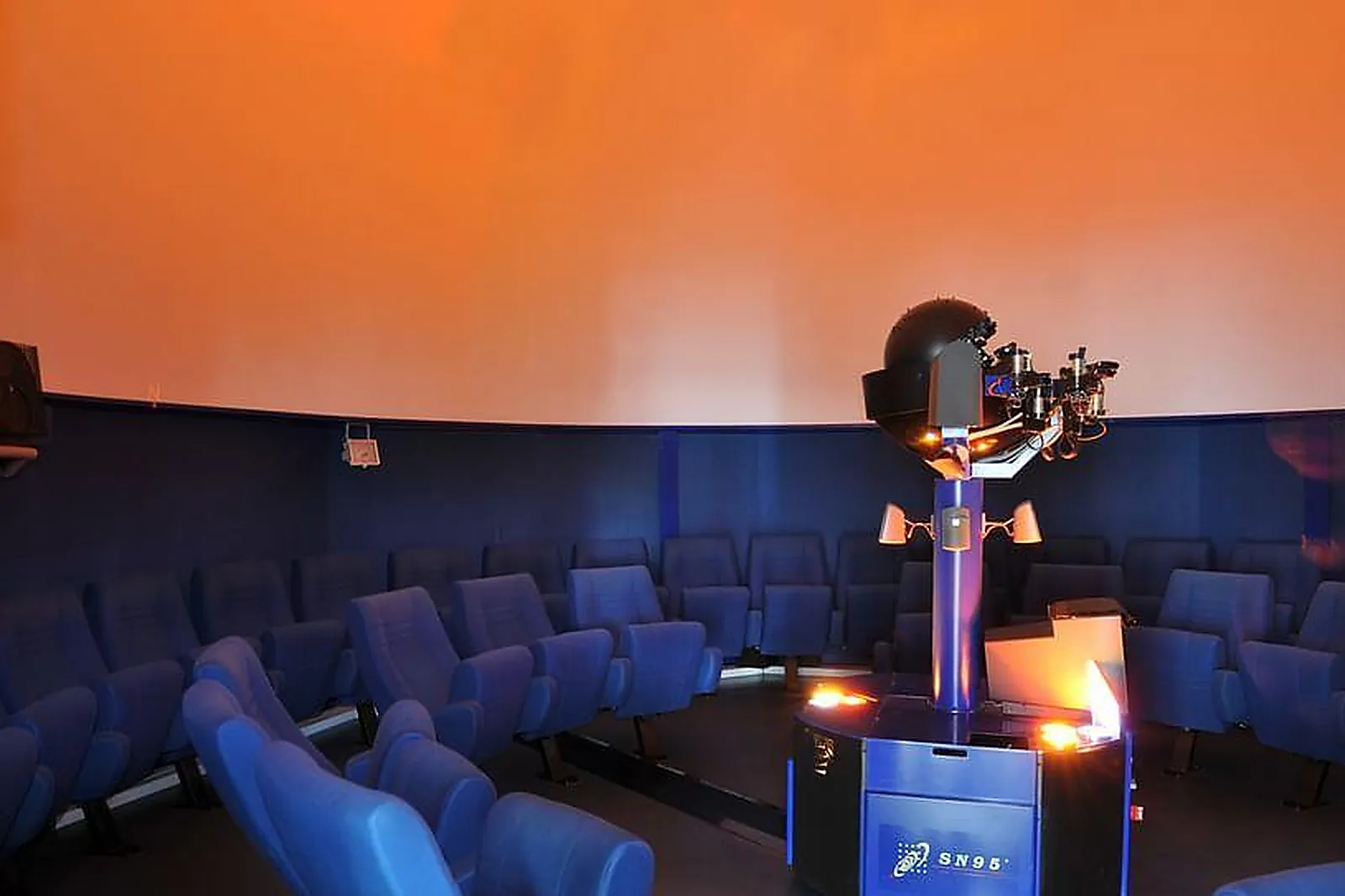 Lieux événementiels, LE PÔLE DES ETOILES