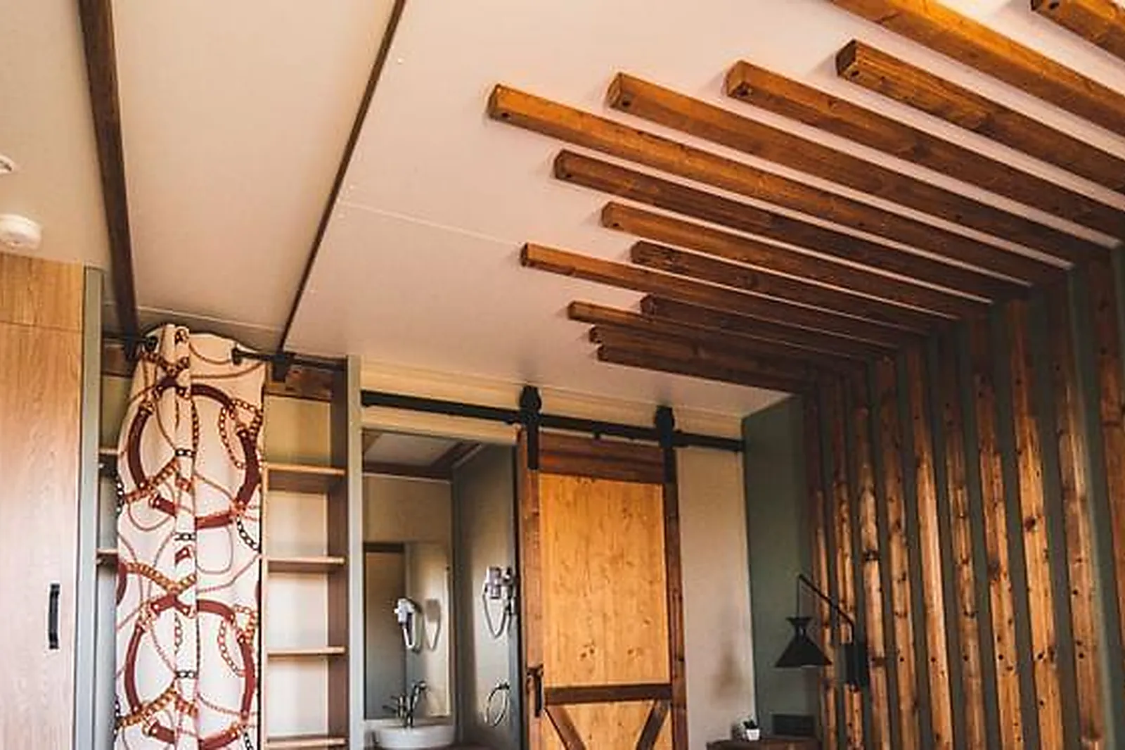 Lieux événementiels, LE PÔLE DU CHEVAL