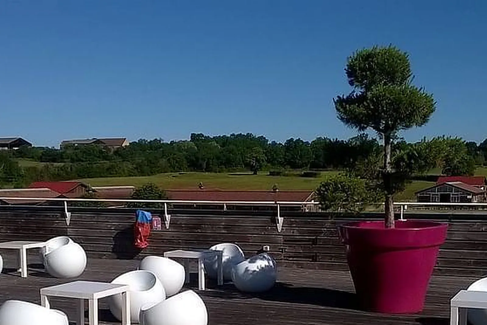 Lieux événementiels, LE PÔLE DU CHEVAL