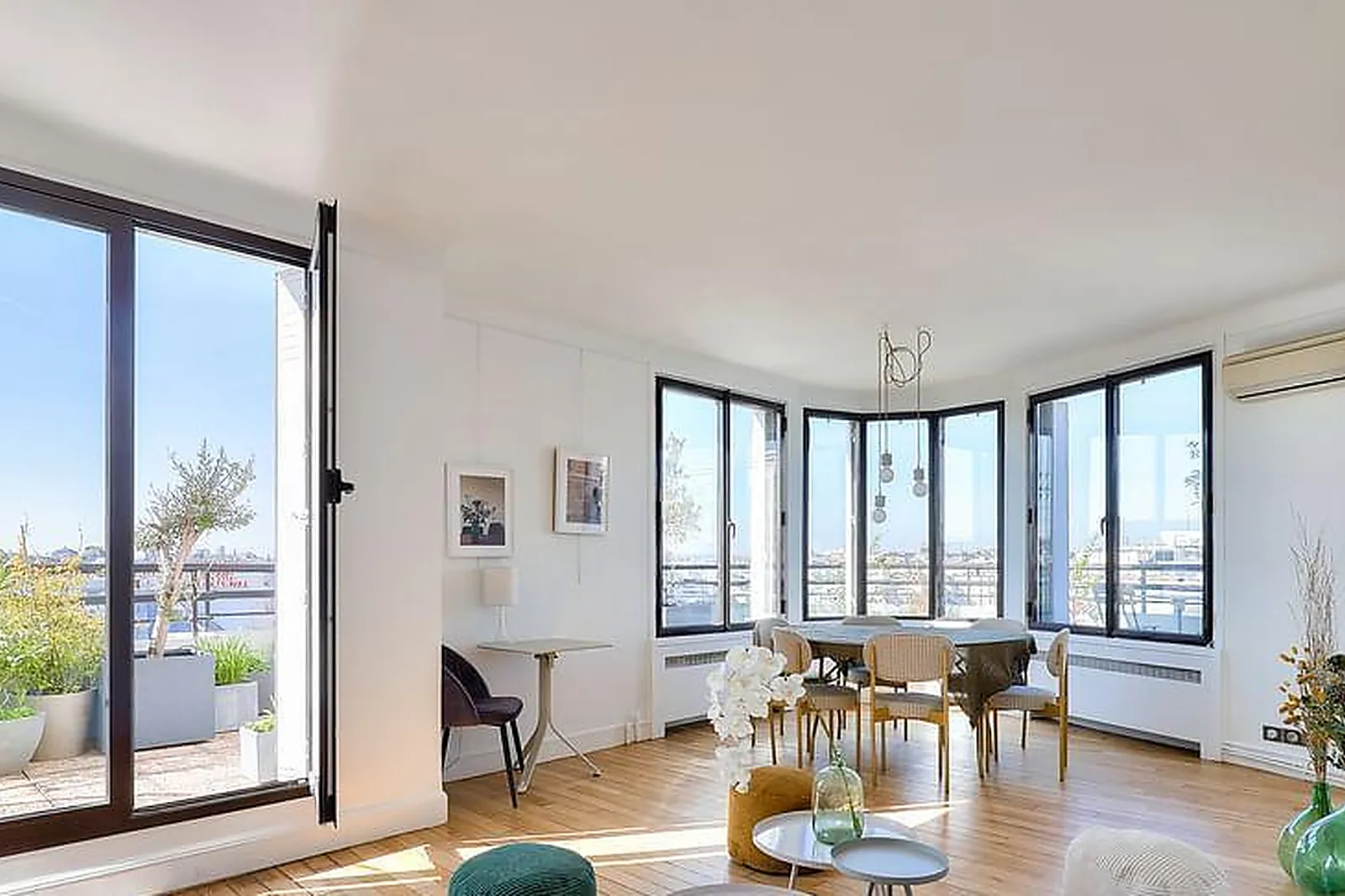 Lieux événementiels, LE RAINBOW TERRASSE DE THIERRY