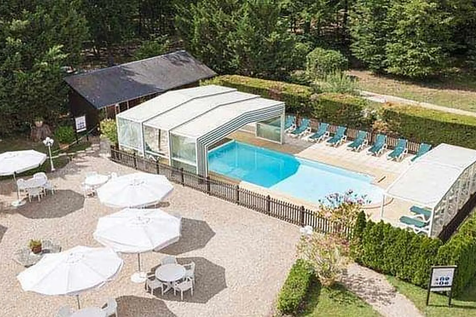 Lieux événementiels, LE RELAIS DES LANDES ****