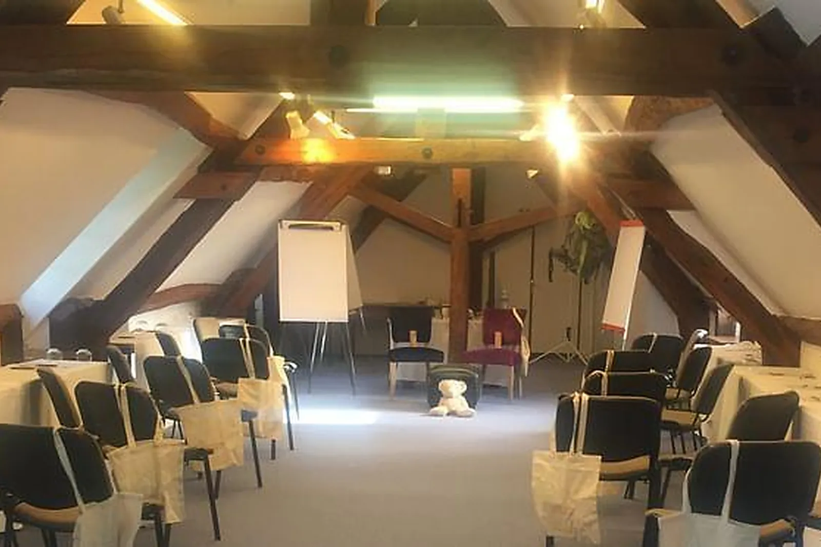 Lieux événementiels, LE RELAIS DES LANDES ****