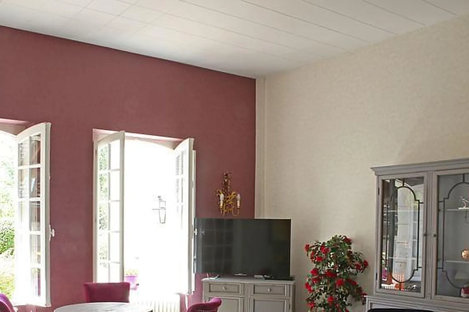 Lieux événementiels, LE RELAIS DES LANDES ****