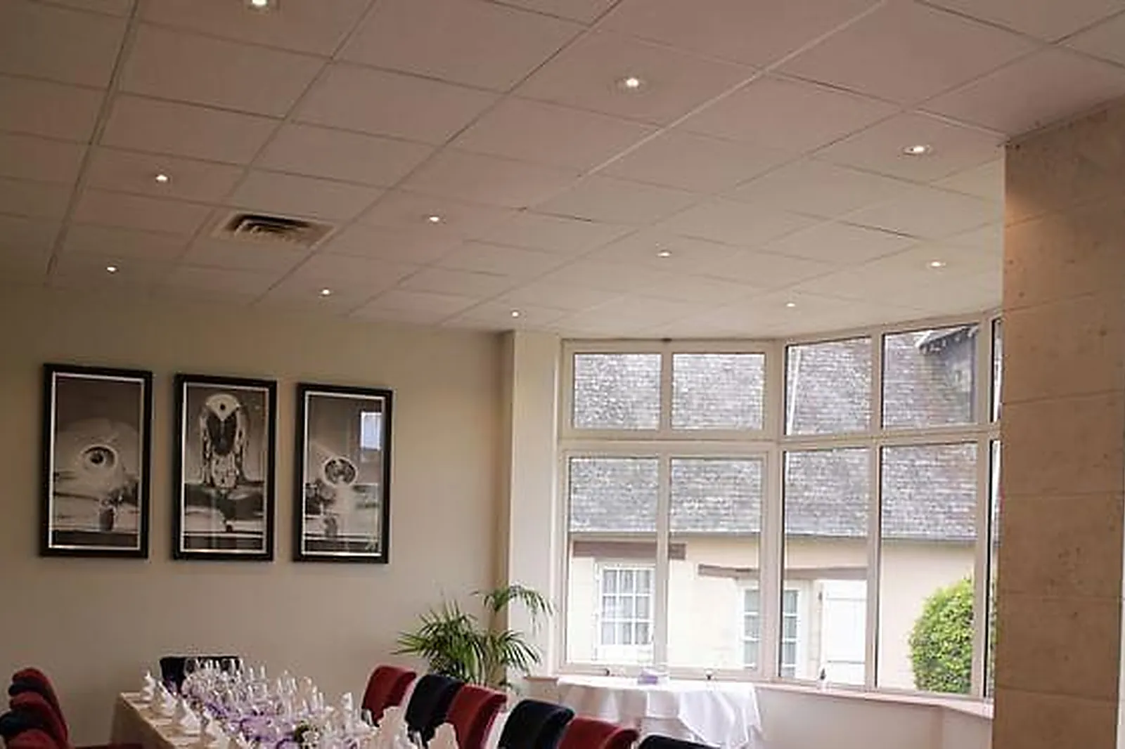 Lieux événementiels, LE RELAIS DES LANDES ****