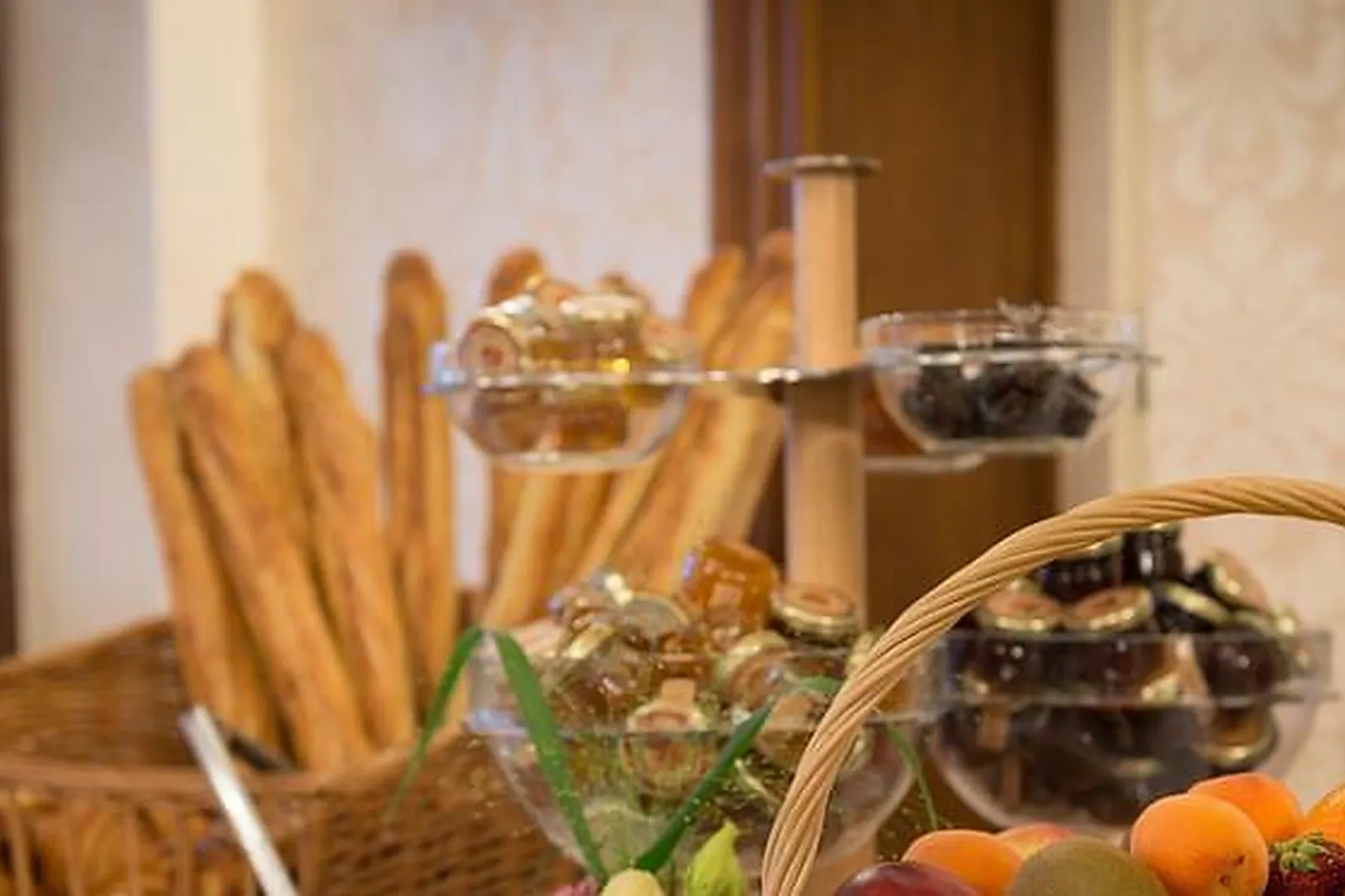 Lieux événementiels, LE RELAIS DES LANDES ****