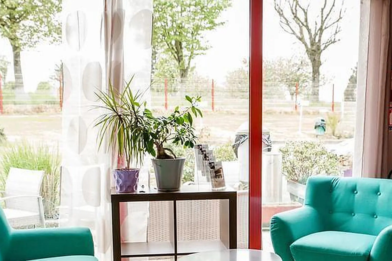 Lieux événementiels, LE RELAIS DU VERN***