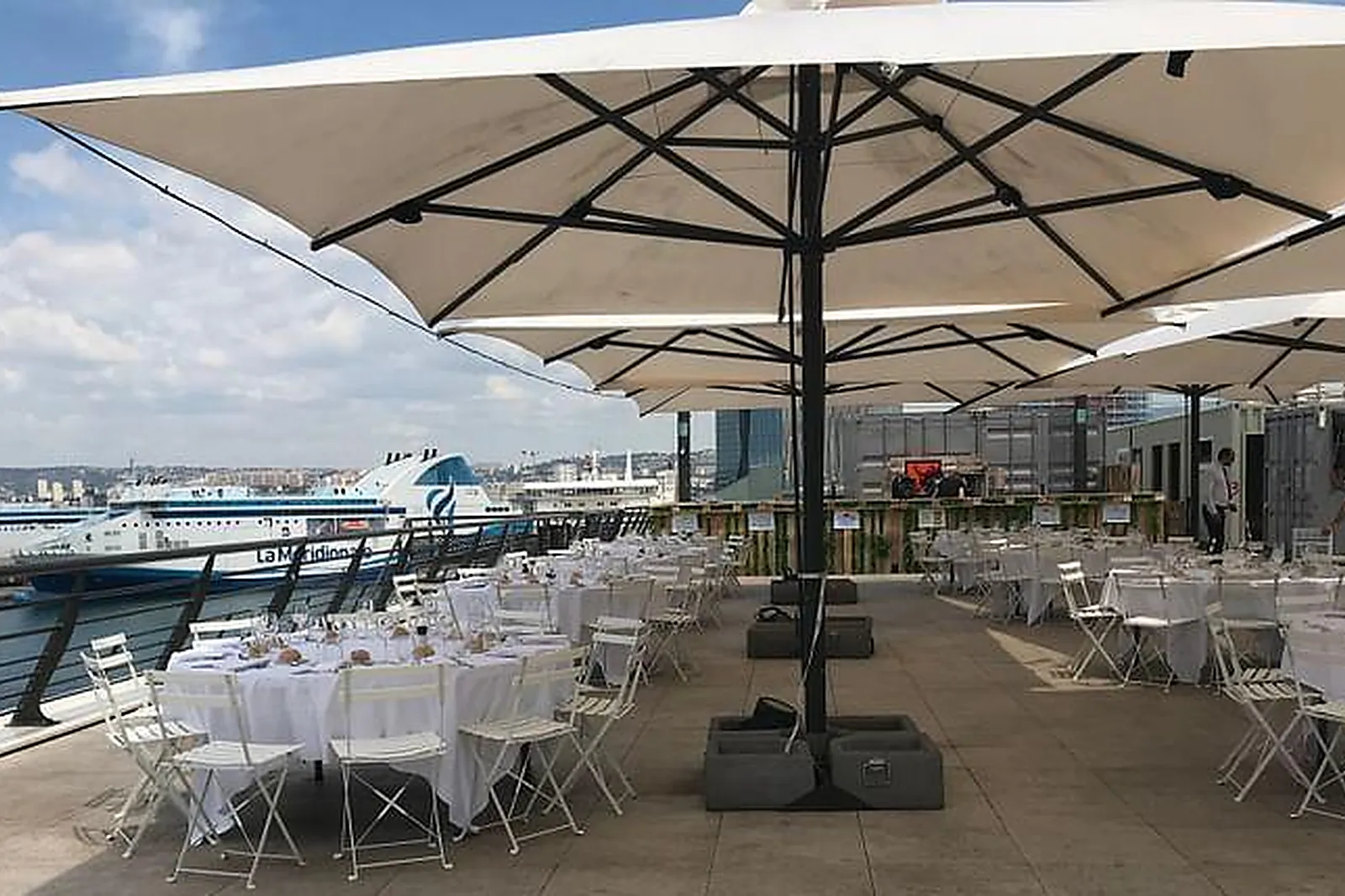 Lieux événementiels, LE REVERSO / ROOFTOP R2 MARSEILLE