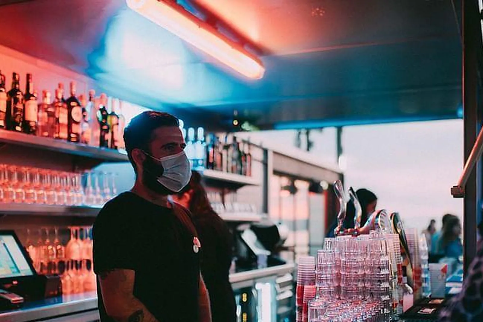 Lieux événementiels, LE REVERSO / ROOFTOP R2 MARSEILLE