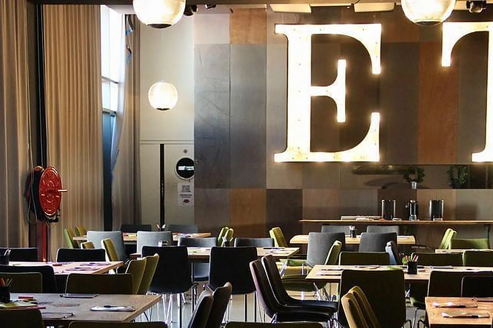 Lieux événementiels, LE REVERSO / ROOFTOP R2 MARSEILLE