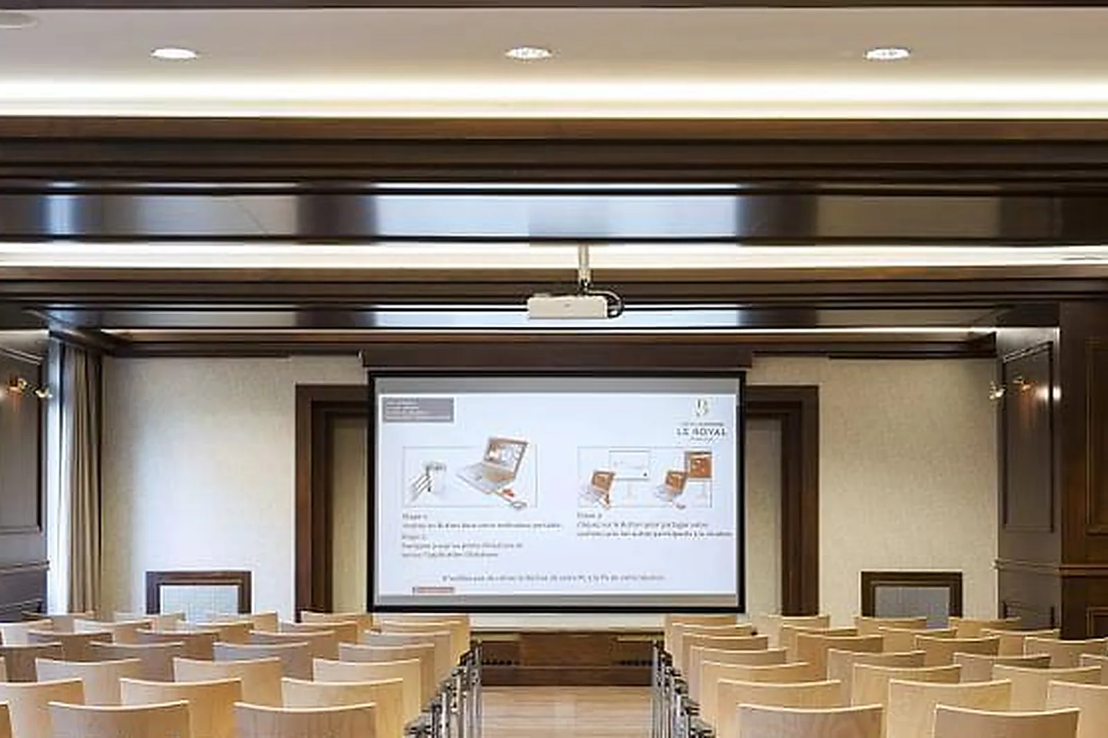 Lieux événementiels, LE ROYAL DEAUVILLE *****