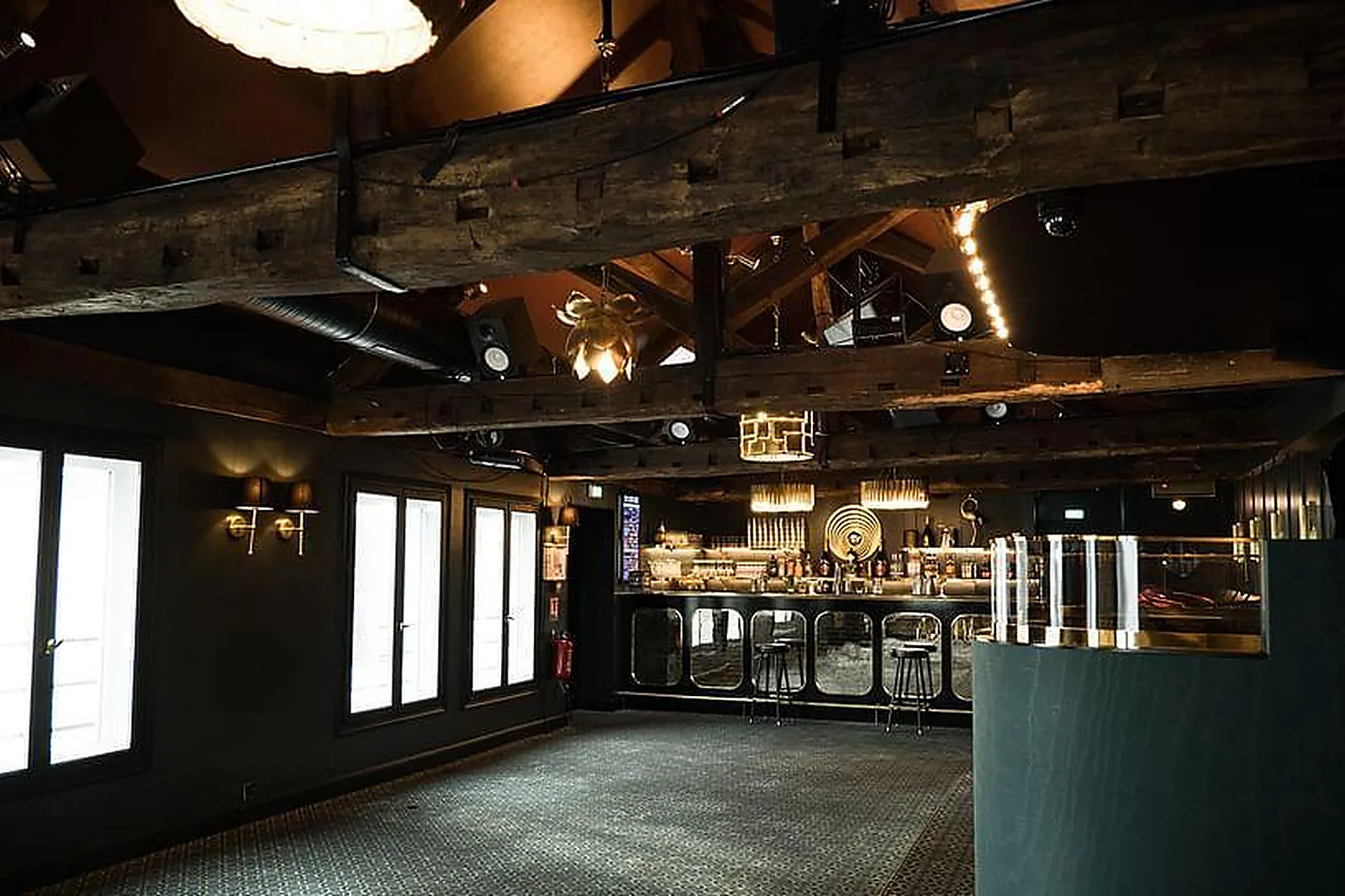 Lieux événementiels, LE SALON DE MADAME ARTHUR