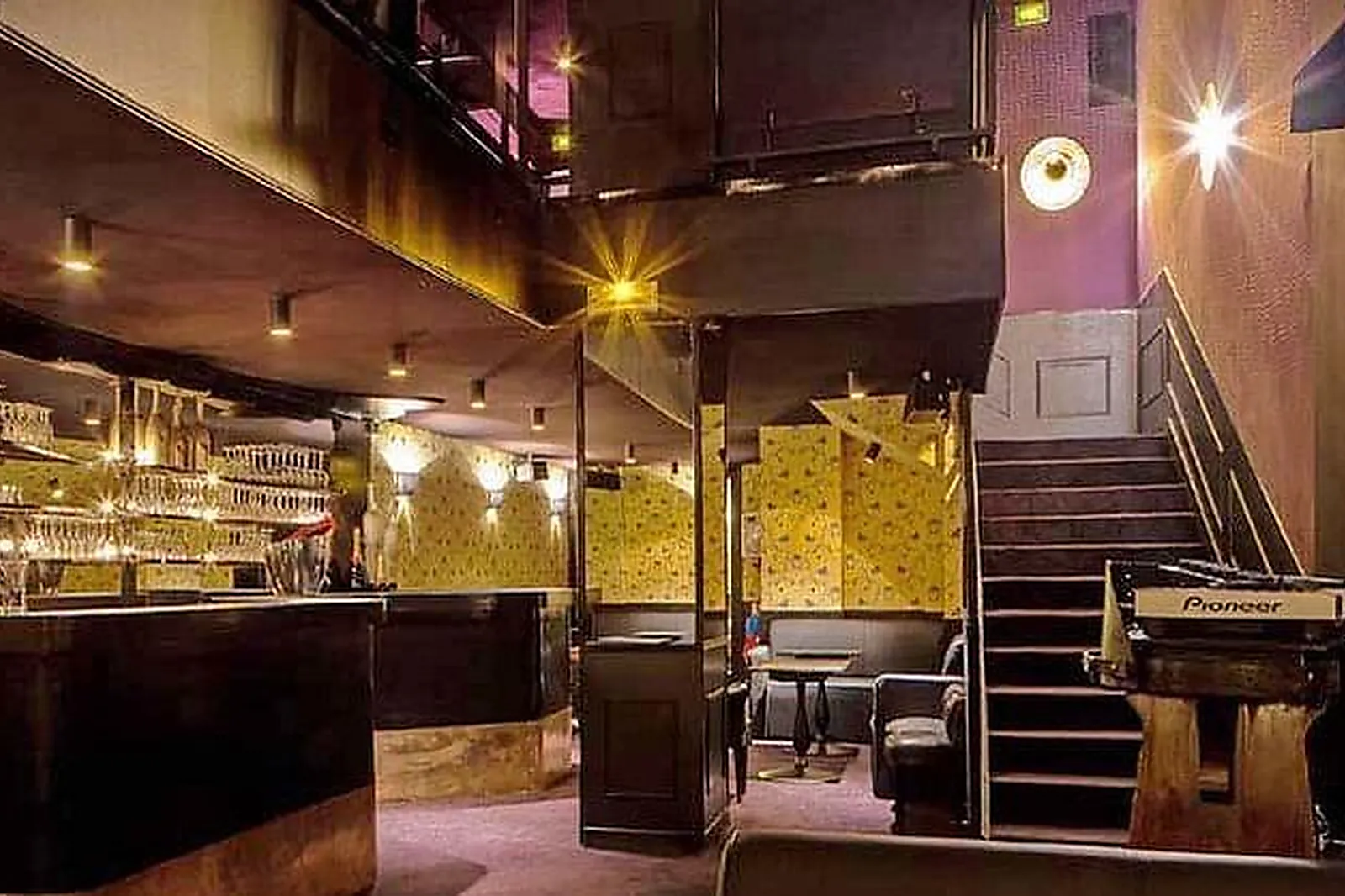 Lieux événementiels, LE SCARLETT