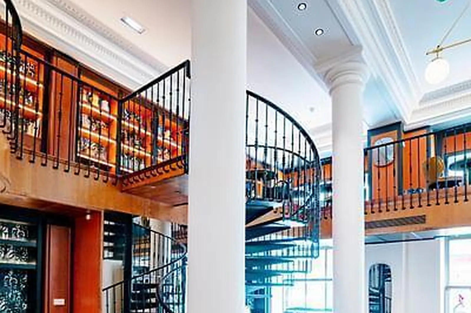 Lieux événementiels, INGEFORM