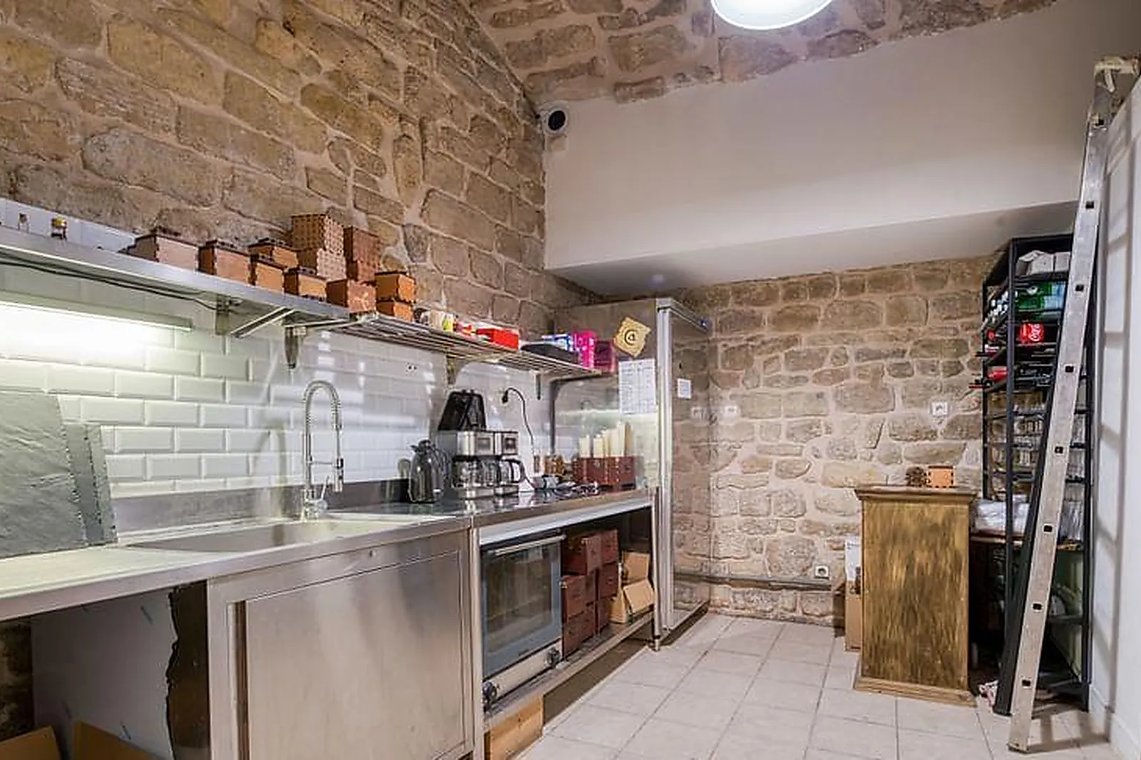 Lieux événementiels, LE SECRET DE L'ÎLE