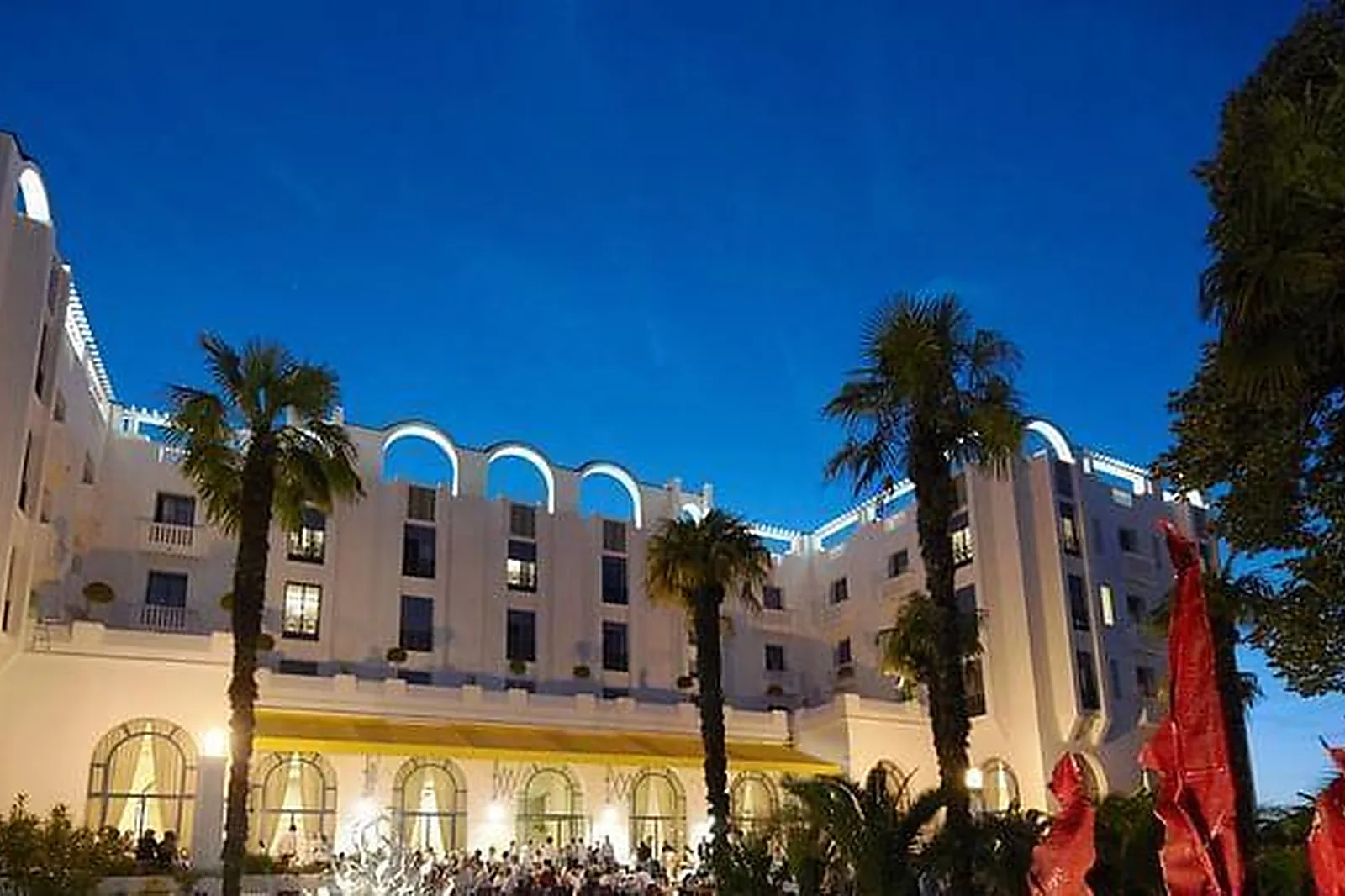 Lieux événementiels, LE SPLENDID ****