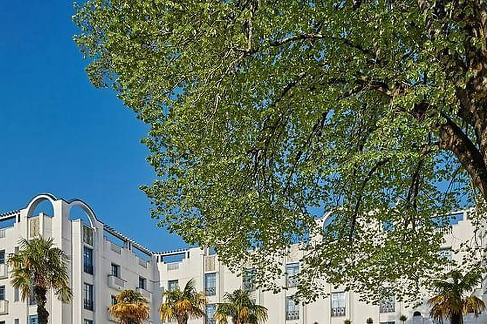 Lieux événementiels, LE SPLENDID ****