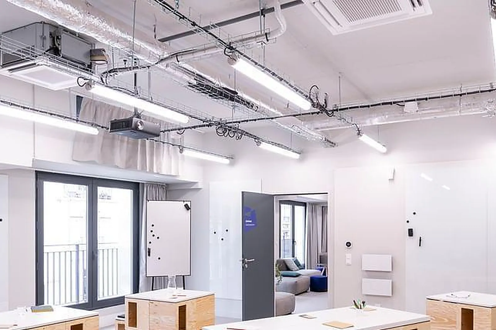 Lieux événementiels, LE TANK