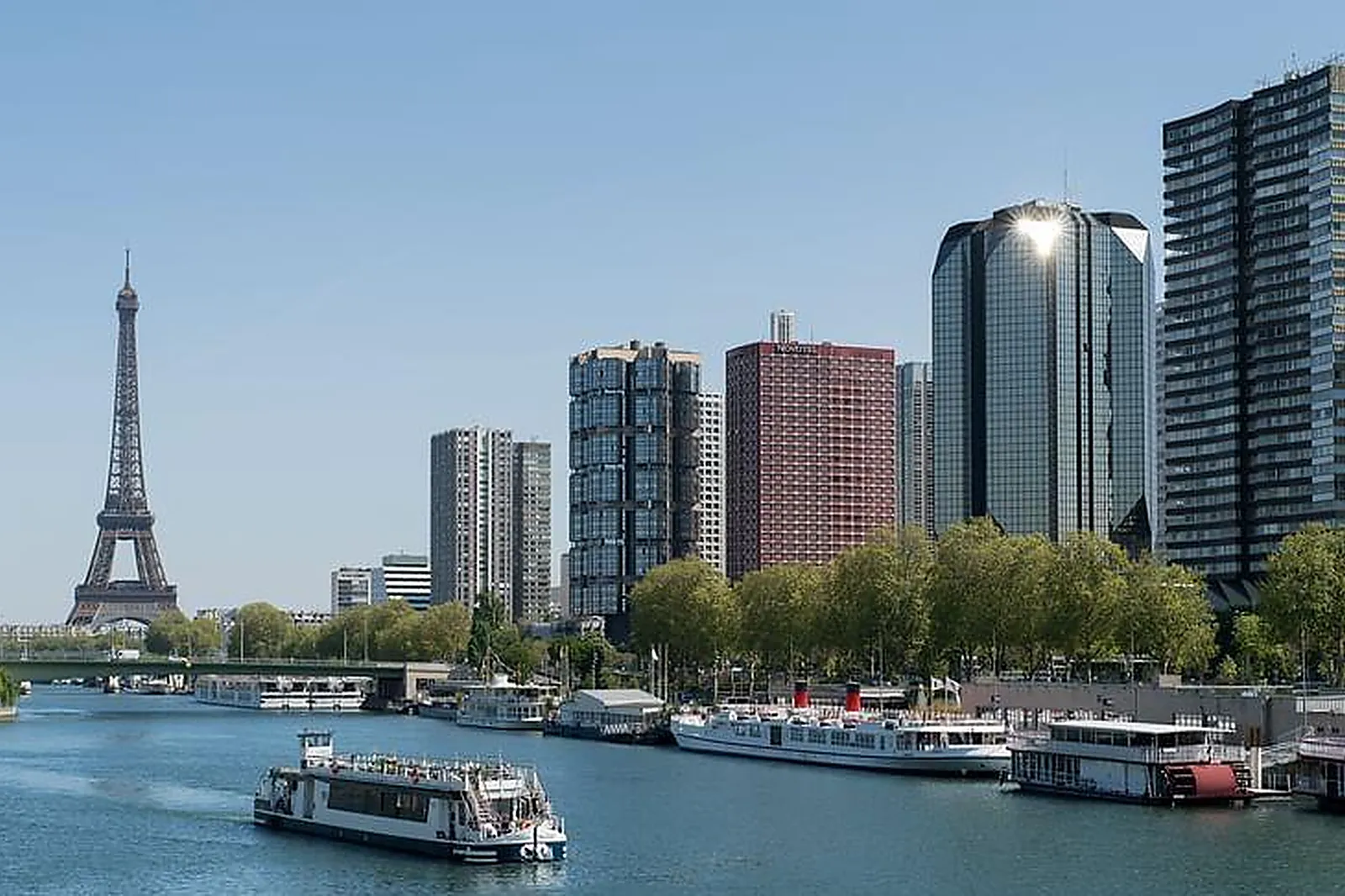 Lieux événementiels, LE THÉO