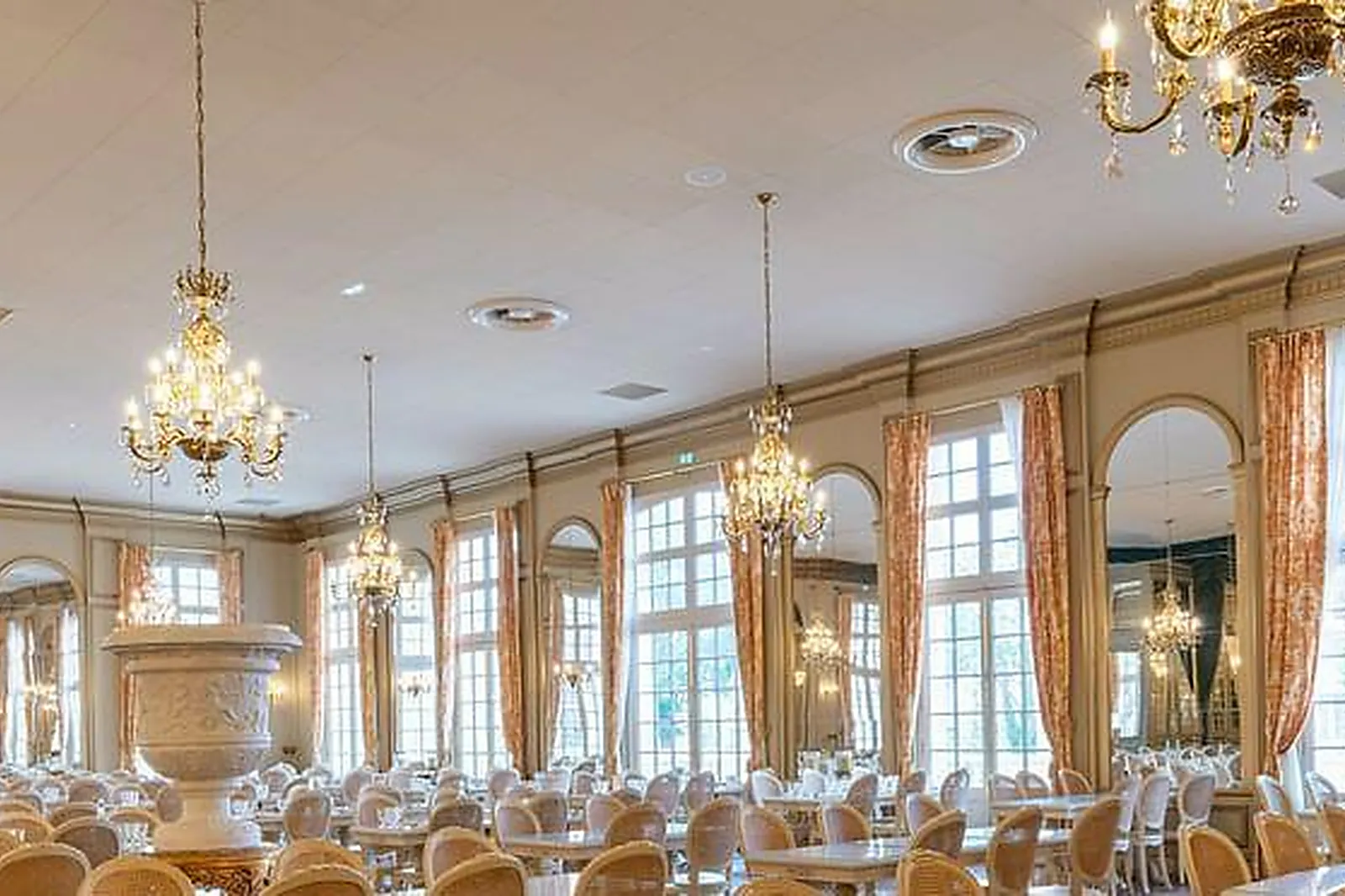 Lieux événementiels, LE THÉÂTRE MOLIÈRE PUY DU FOU CONGRÈS