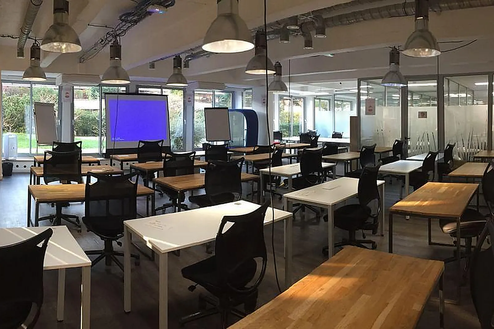 Lieux événementiels, LE TRÈFLE MARCEL SEMBAT