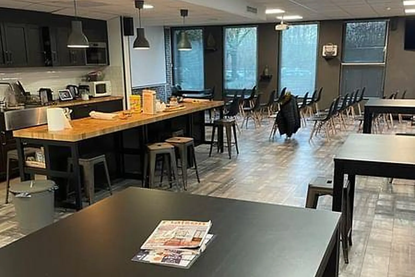 Lieux événementiels, LE V43