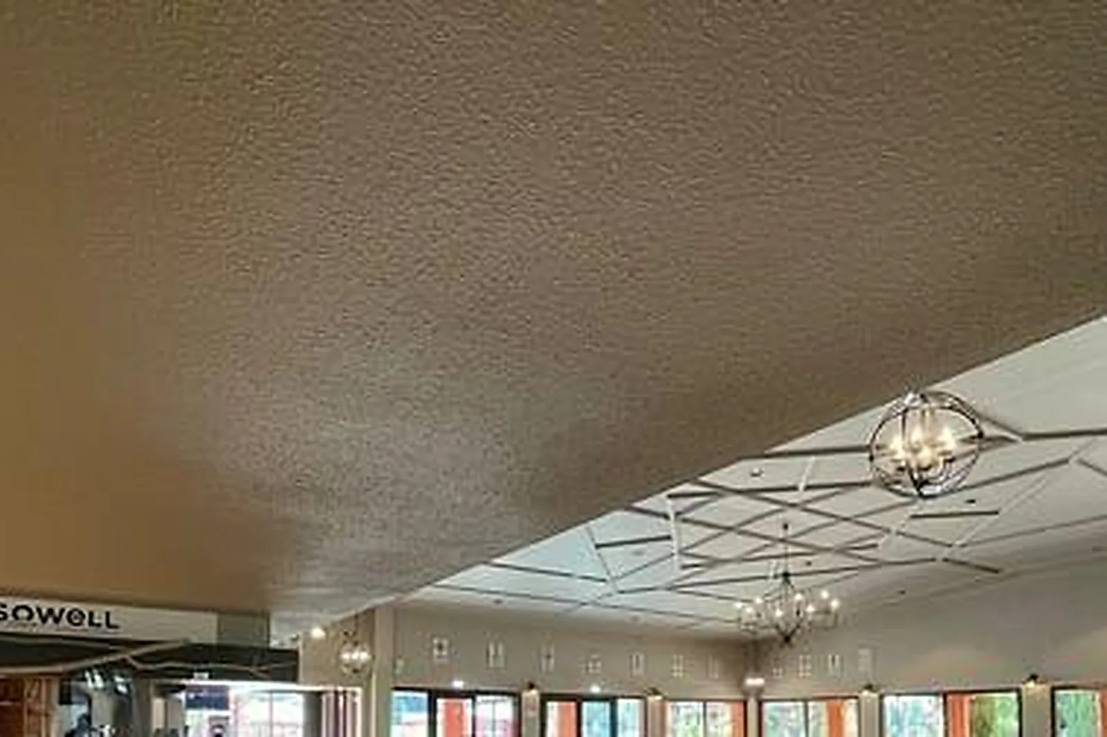 Lieux événementiels, LE VILLAGE CAMARGUAIS