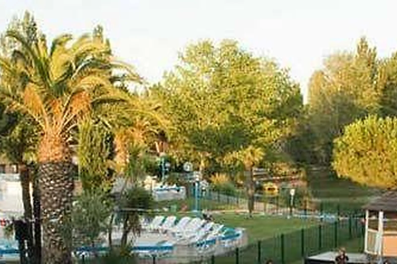 Lieux événementiels, LE VILLAGE CAMARGUAIS