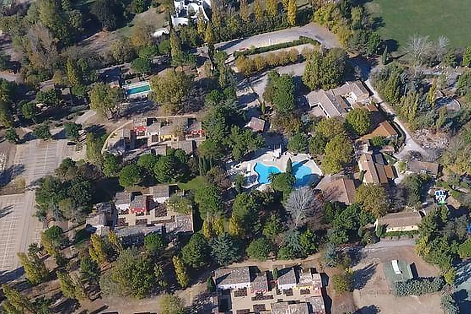 Lieux événementiels, LE VILLAGE CAMARGUAIS