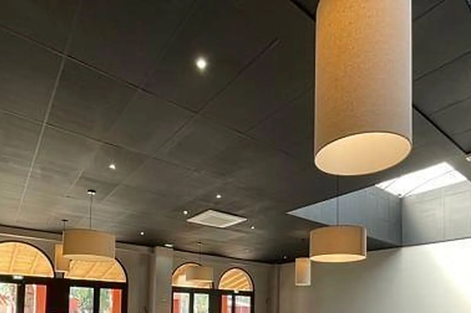 Lieux événementiels, LE VILLAGE CAMARGUAIS