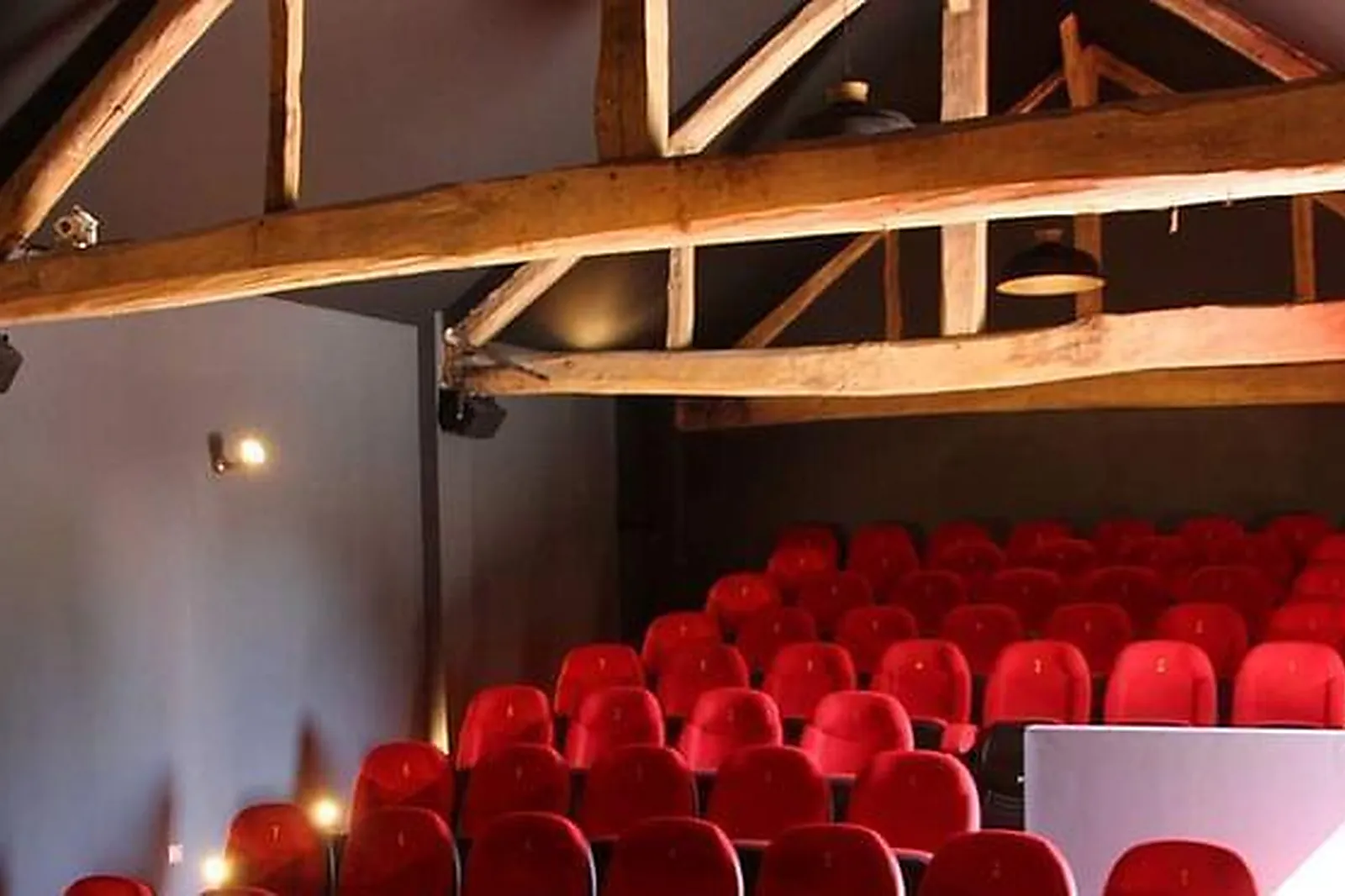 Lieux événementiels, LE VILLAGE DU SÉMINAIRE