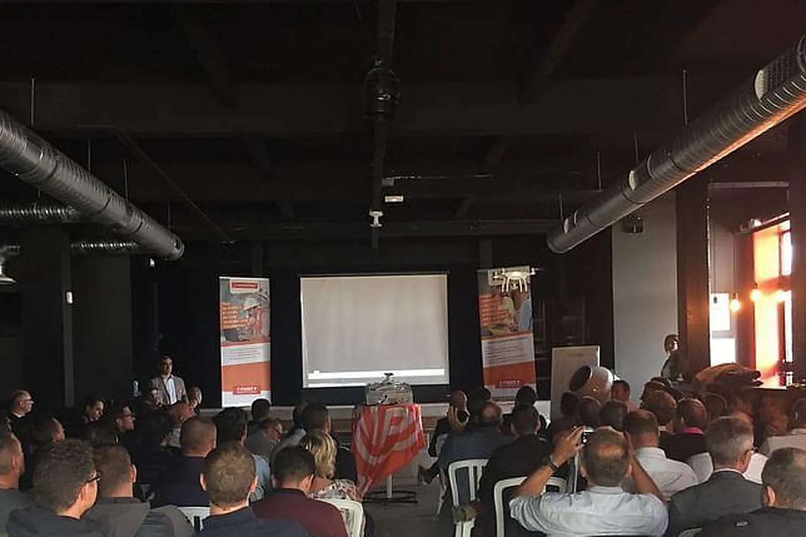 Lieux événementiels, LE YACHT - ESPACE SAINT GERMAIN