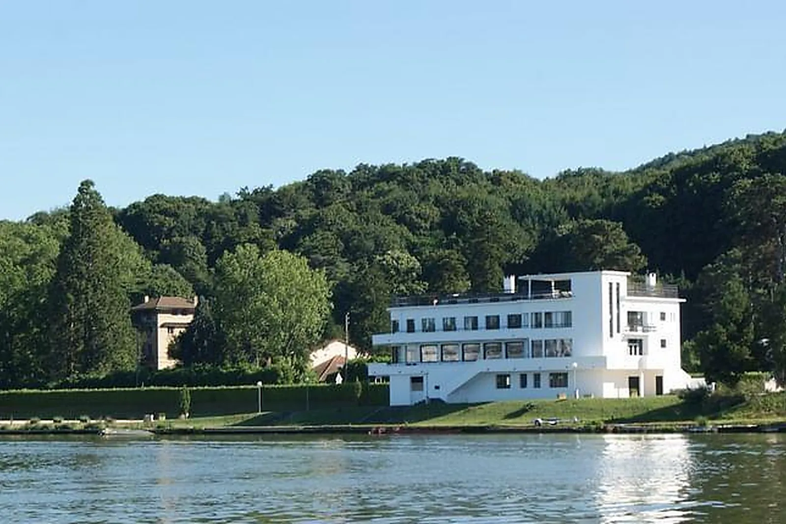 Lieux événementiels, LE YACHT - ESPACE SAINT GERMAIN