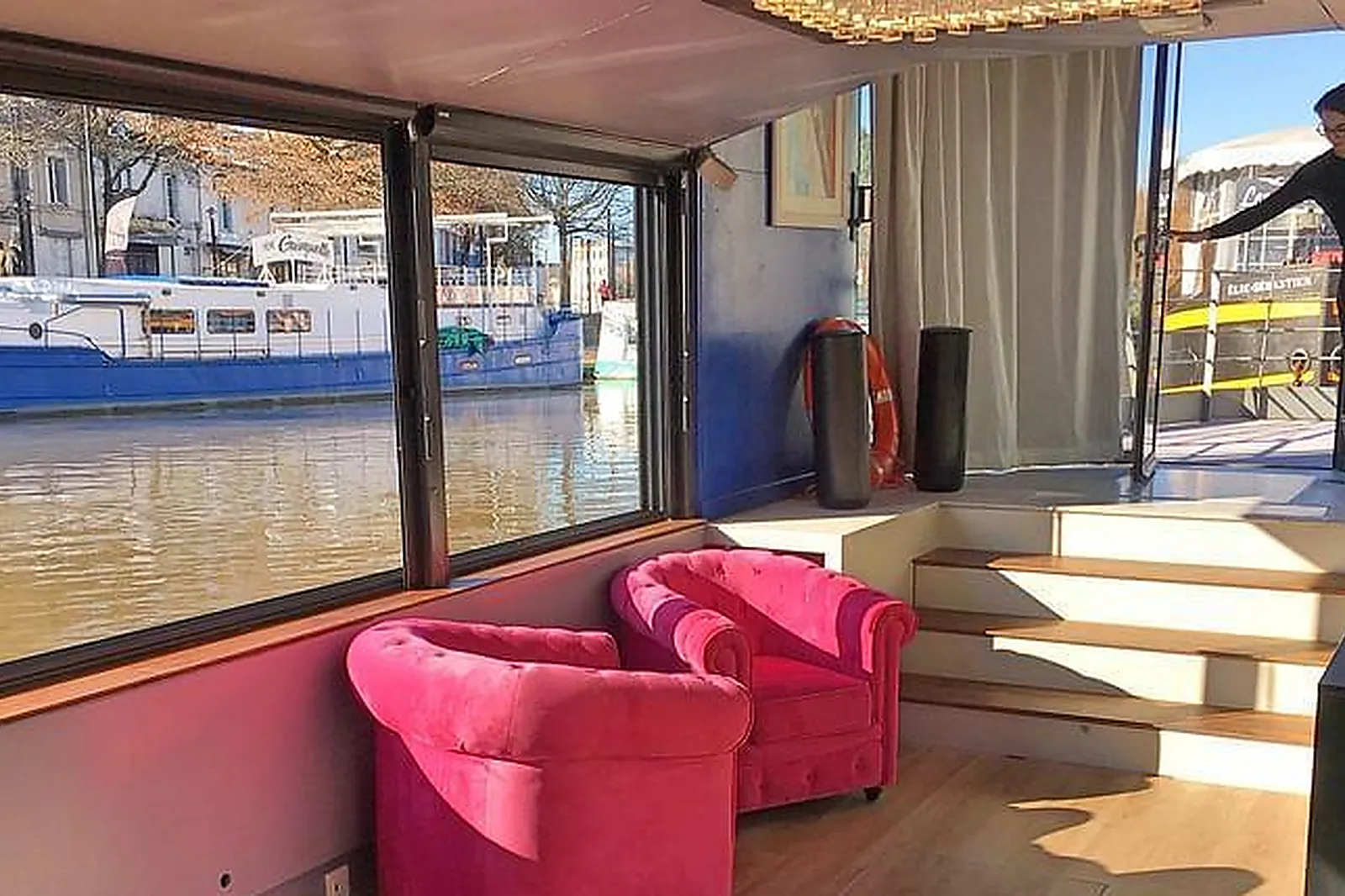 Lieux événementiels, LE BATEAU DE LE D’Ô