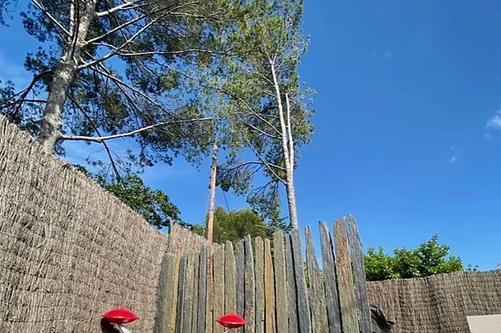 Lieux événementiels, LE HAMEAU DES LUCIOLES