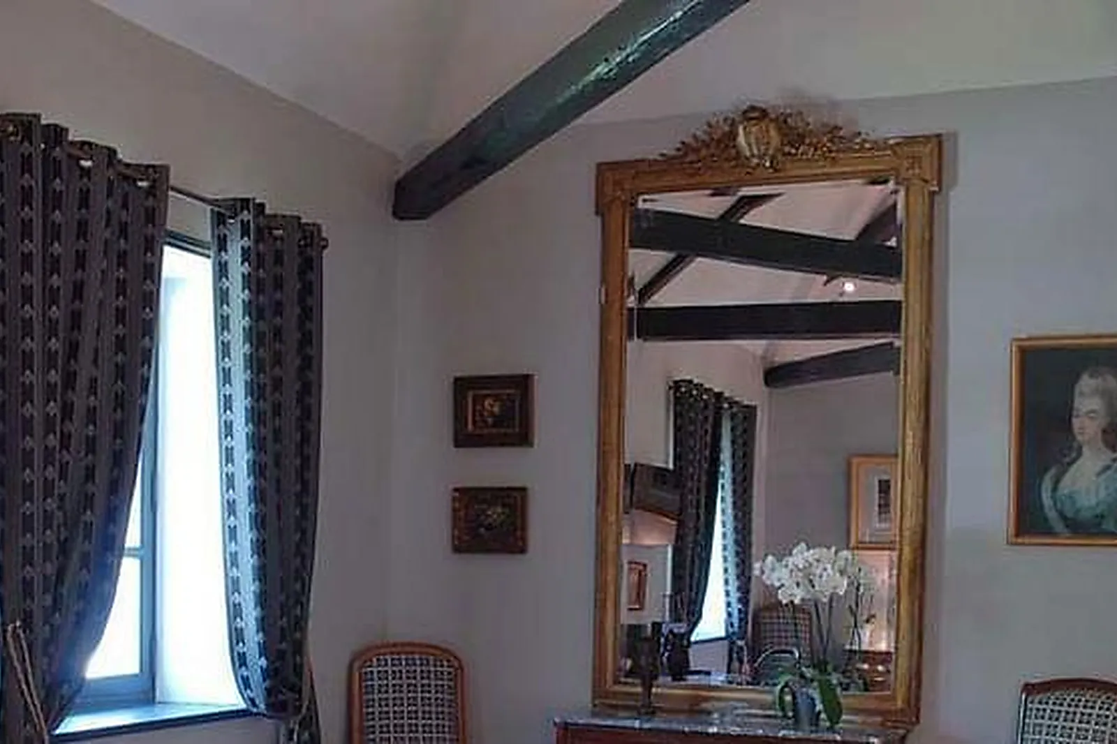 Lieux événementiels, LE LOGIS DU PÉRÉ ****