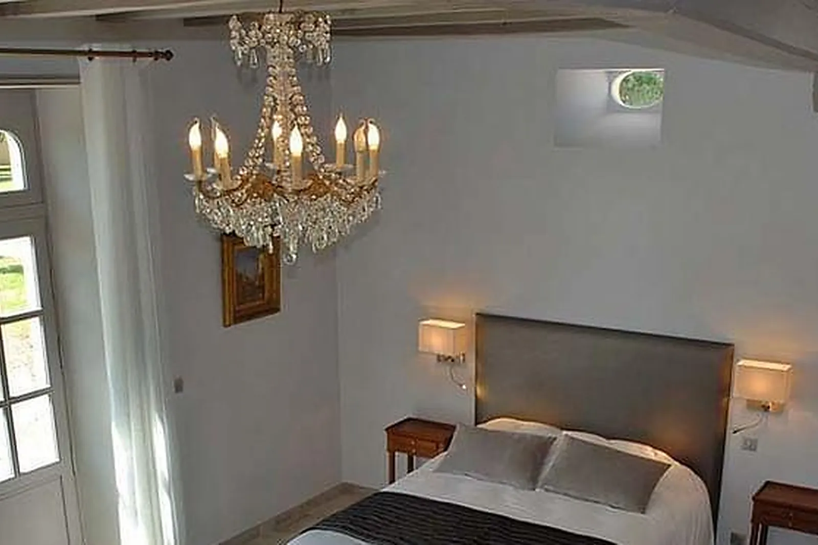 Lieux événementiels, LE LOGIS DU PÉRÉ ****