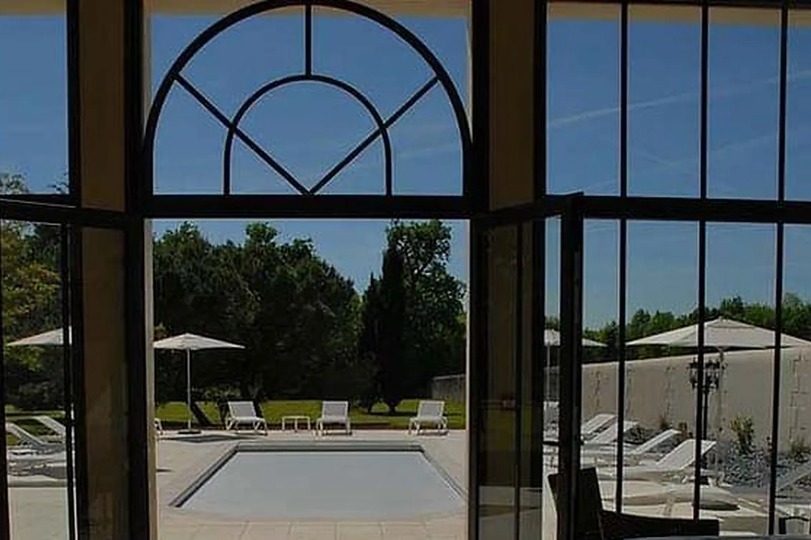 Lieux événementiels, LE LOGIS DU PÉRÉ ****