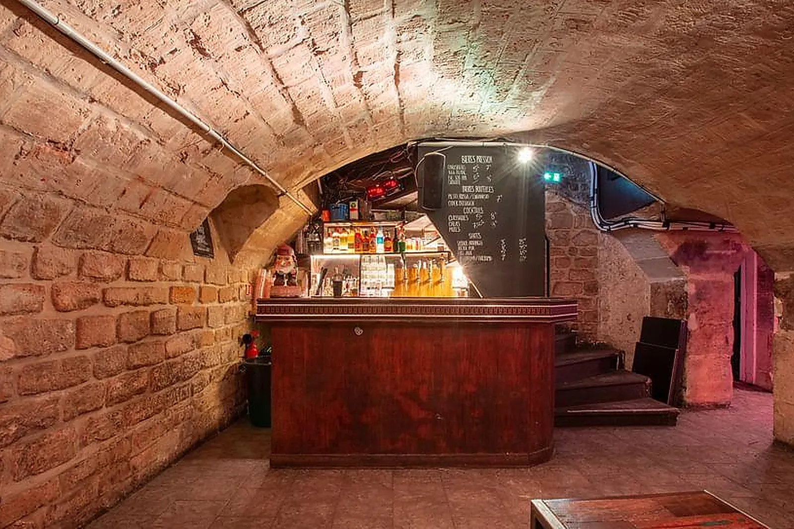 Lieux événementiels, LE MAMMOUTH BAR