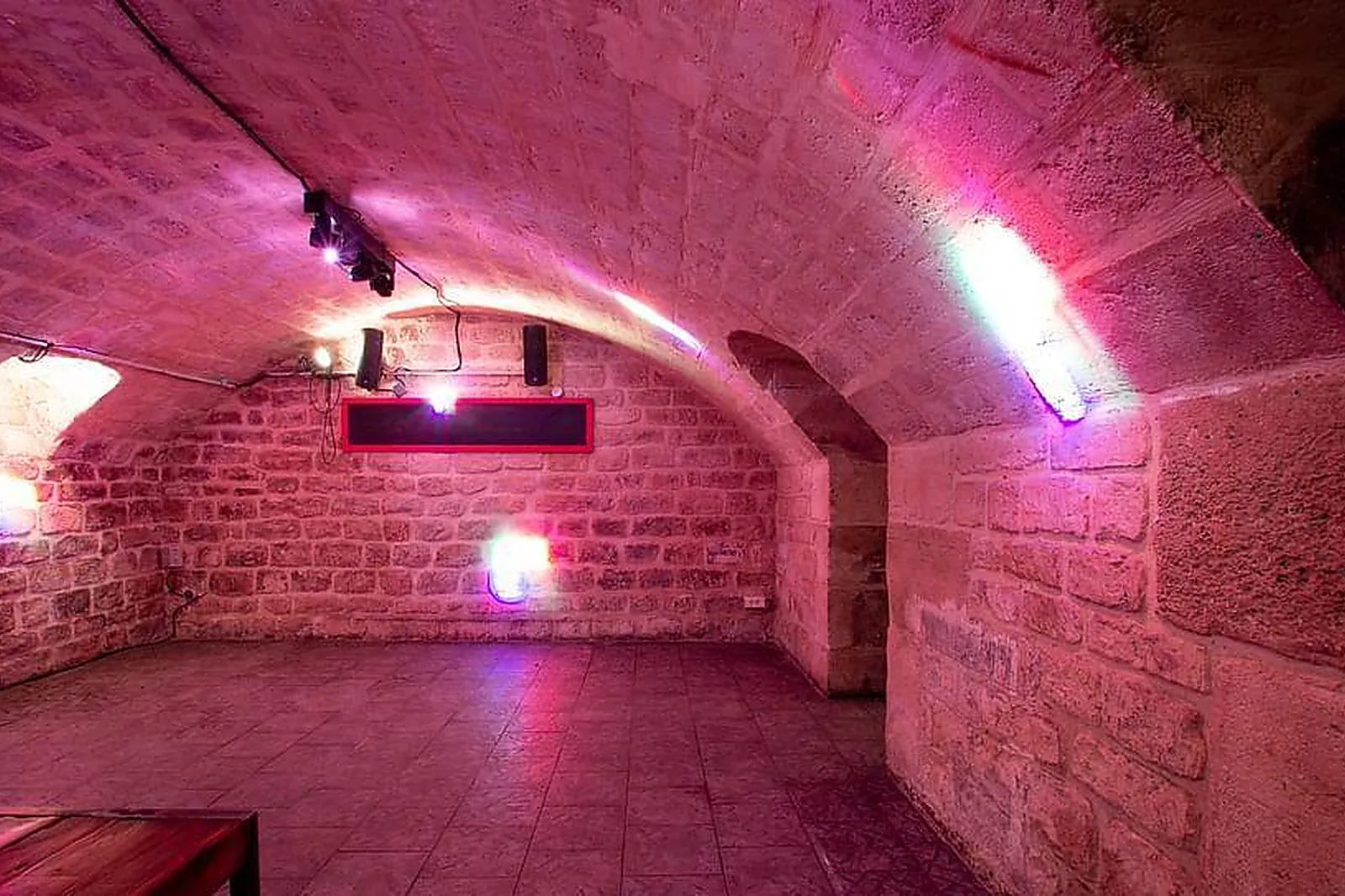 Lieux événementiels, LE MAMMOUTH BAR