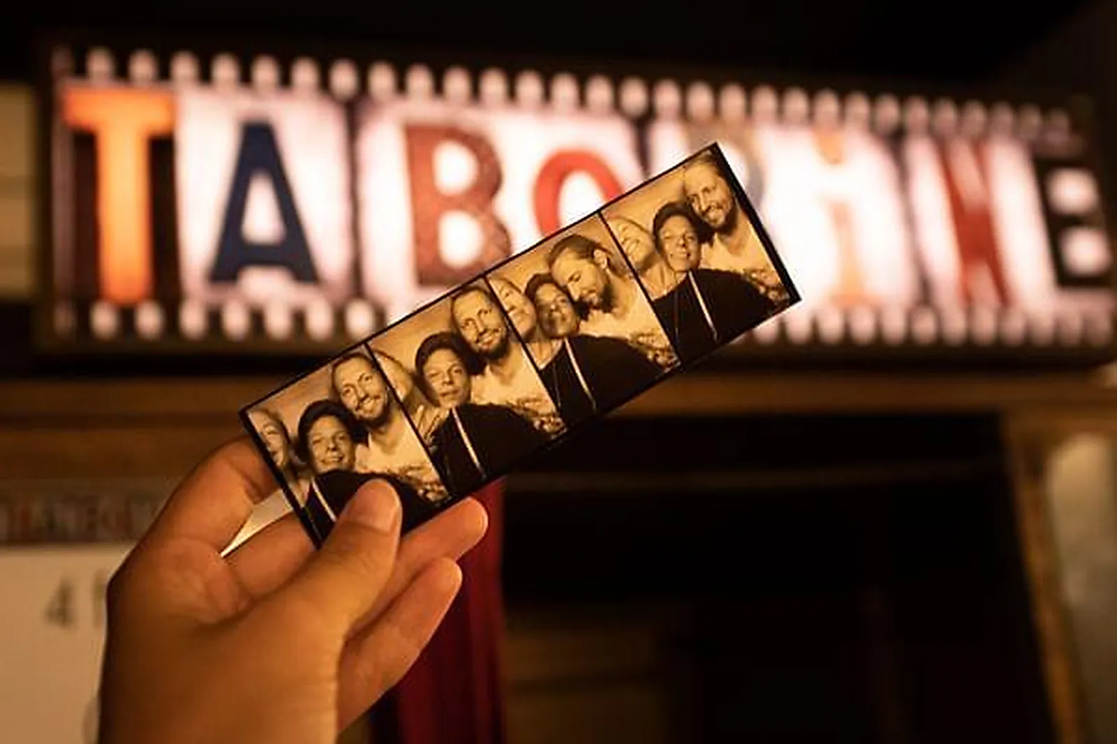 Lieux événementiels, LE MAMMOUTH BAR