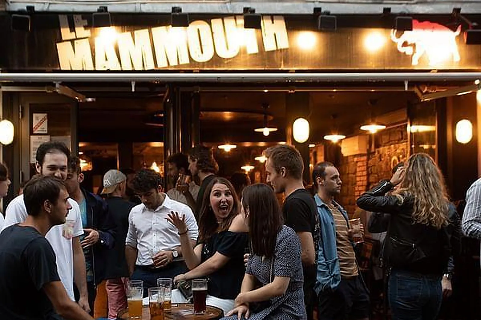 Lieux événementiels, LE MAMMOUTH BAR